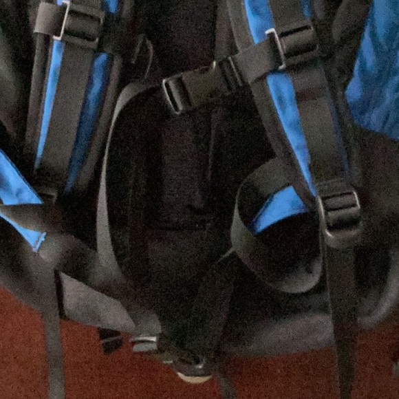 The North Face Back pack - Picture 7 of 8